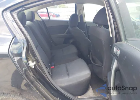 2011 Mazda Mazda3 I Sport из США, поврежденный, VIN JM1BL1UG0B1357172